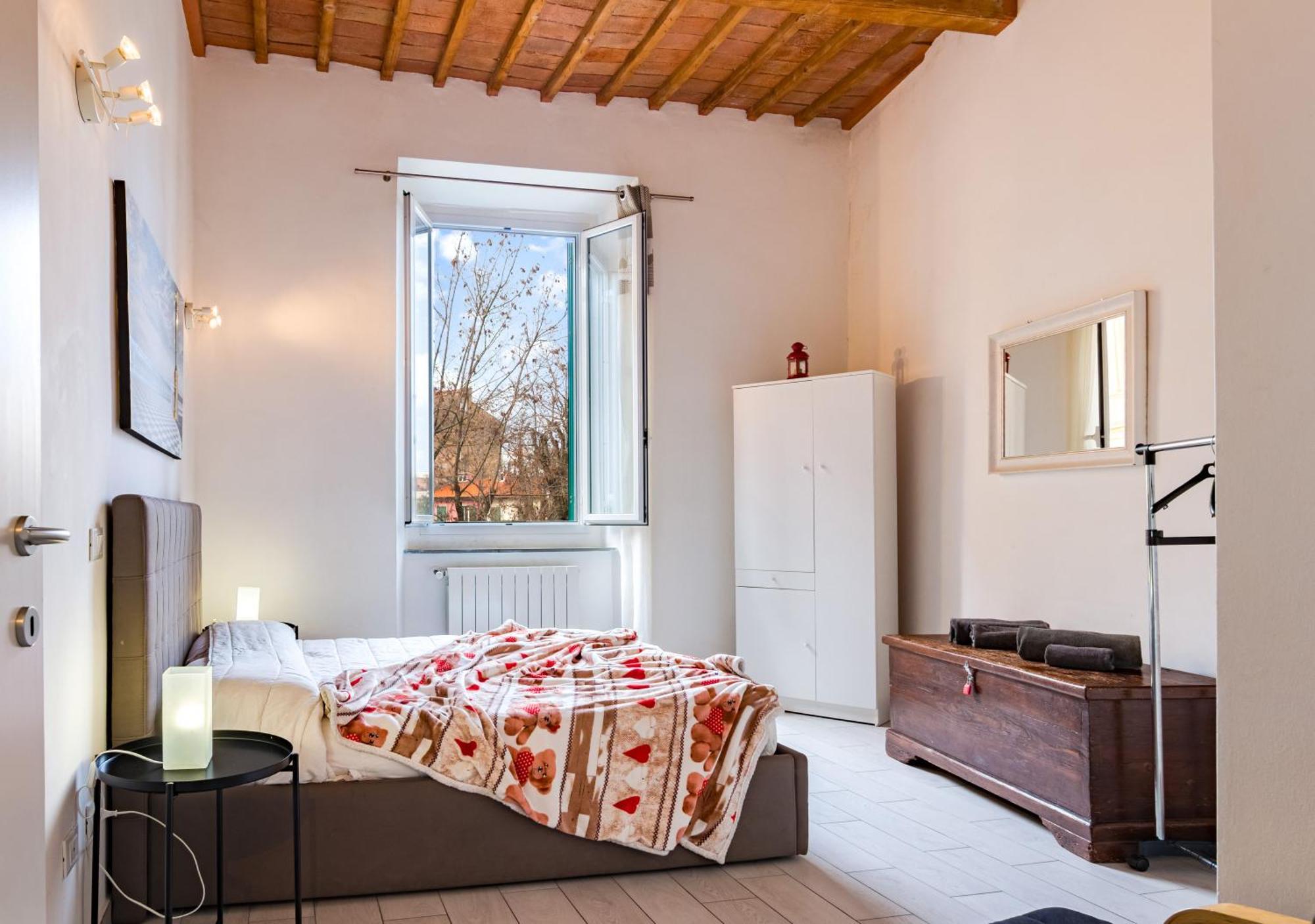Casa Mya - Comodo appartamento vicino al porto Livorno Exterior foto